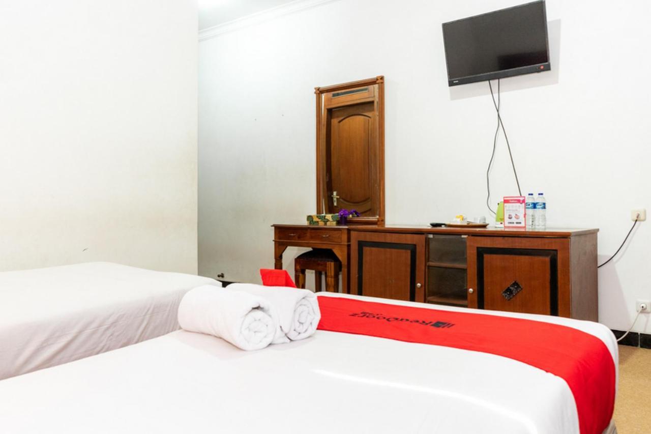 Reddoorz Plus Syariah Near Java Supermall Semarang 2 Exterior foto