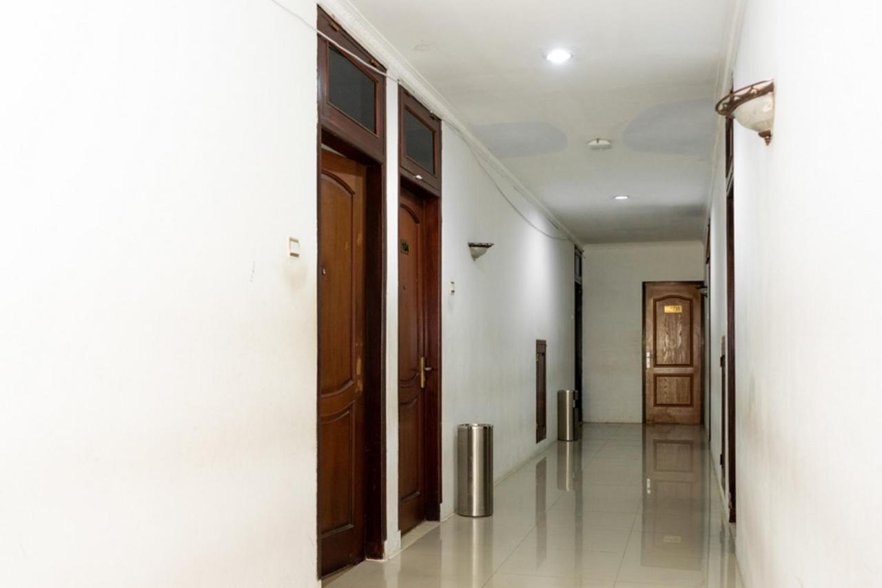 Reddoorz Plus Syariah Near Java Supermall Semarang 2 Exterior foto