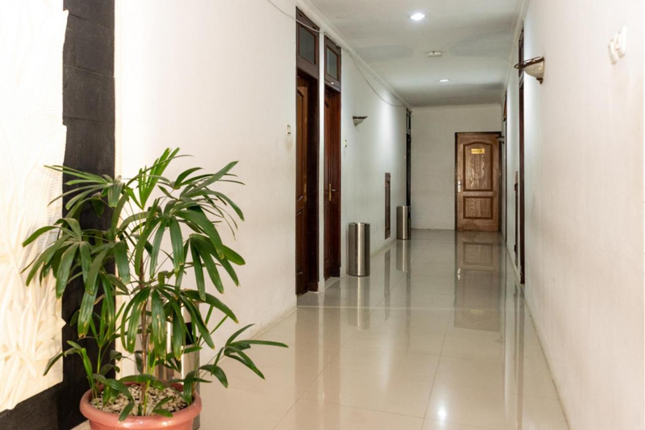 Reddoorz Plus Syariah Near Java Supermall Semarang 2 Exterior foto